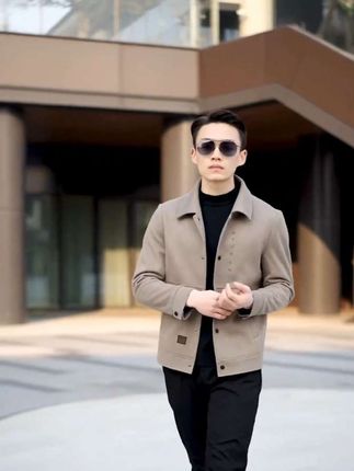罗蒙男士羽绒夹克秋冬季新款休闲白鸭绒毛呢短款翻领上衣商务外套#男士羽绒夹克外套 #商务休闲 #保暖又好看