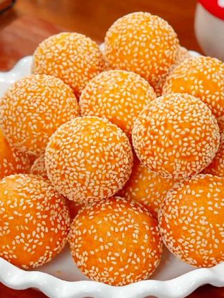 #爱上美食 如果孩子想吃芝麻球,教你在家做,比买的还好吃,干净又卫生#芝麻球 #芝麻球预拌粉 #妈呀太香了