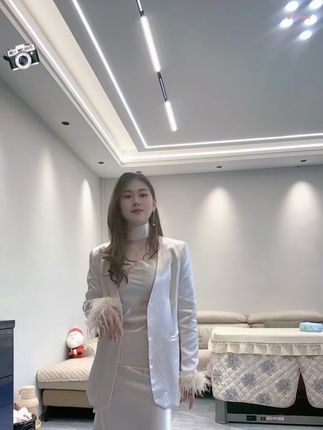 风格不固定,主要看心情,喜欢的从来不是类型,而是感觉…😅#哈哈娱乐一下😂