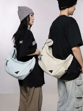 #包包 #斜挎包 #单肩包 #时尚百搭 #潮流穿搭