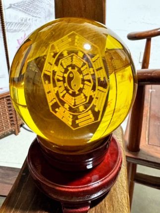 纯手工太极八卦水晶球摆件内雕乔迁居家装饰卧室客厅玄关桌面办公 #好物推荐🔥 #水晶球#工艺品摆件 #风水摆件 #你值得拥有
