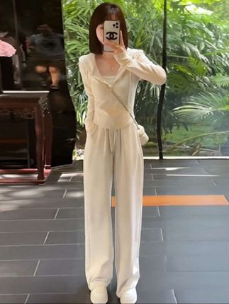 #休闲减龄穿搭 #时尚穿搭 #早秋穿搭