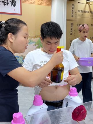 刚好今天换了新衣服还好有这个不用怕了 ##好物推荐分享 @新仔夫妇