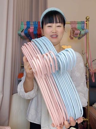 #护肩衣架