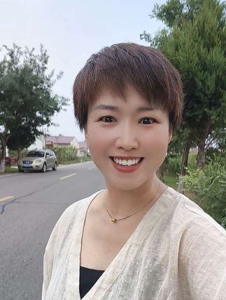 听《这一拜》,仿若置身桃园。桃花绚烂、刘关张举杯起誓,“报国安邦志慷慨”,豪情冲破云霄。“患难相随誓不分开”,情义穿越千年。激昂旋律与热血歌词交织,道尽英雄壮志与兄弟情深。#这一拜#桃园三结义#对口型唱歌