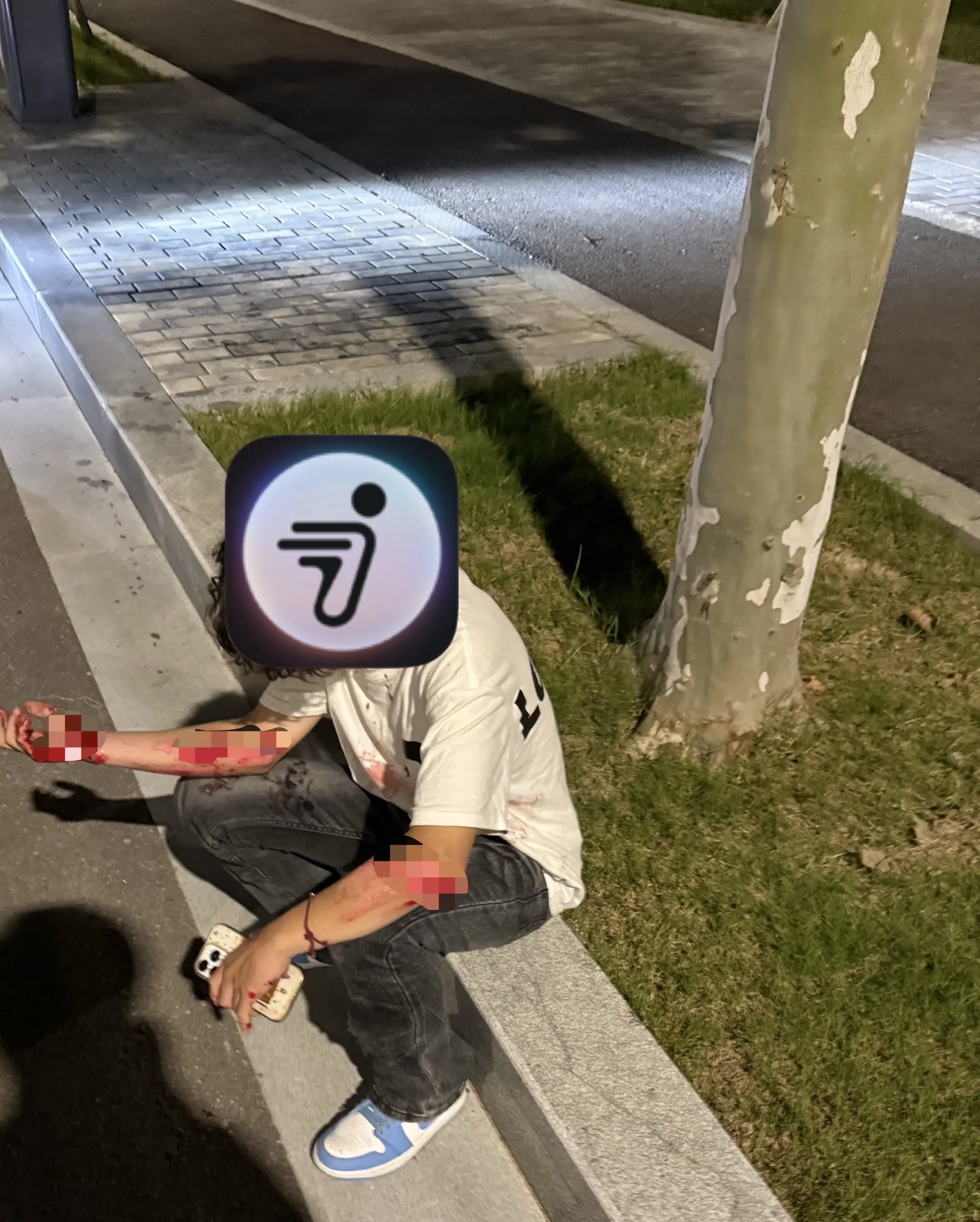 路上见到改装九号一律撞飞。#九号 #改装电摩 #车祸瞬间 # - 抖音