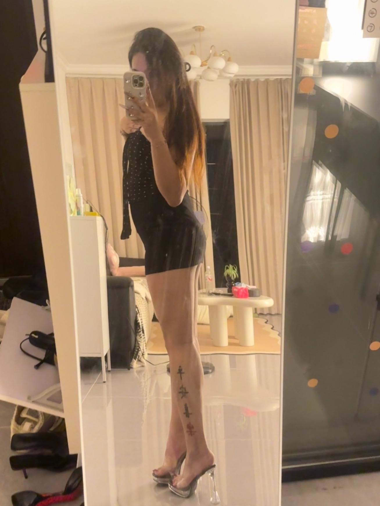 宝宝想睡觉我可以陪你 谈恋爱算了 我不是随便的人#身材管理打造s型身材 #高跟鞋 #我的ootd穿搭 #姐姐的腿不是腿 #离婚的女人
