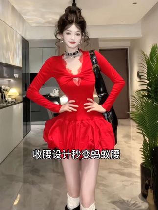 啊啊啊啊这个红色太辣了吧!不用穿裙撑都很蓬!! #辣妹穿搭 #简约又性感的辣妹穿搭 #显高显瘦#谁穿谁好看#精致穿搭