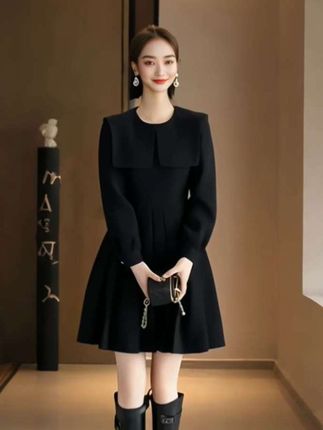 法式赫本风气质收腰连衣裙春秋2025新款女装高级感海军领百褶裙子#时尚穿搭 #洋气连衣裙#休闲连衣裙显瘦 #高级感穿搭 #职场氛围感