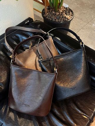 #百搭包包 #新款包包 #时尚单品 #包包种草 【慵懒日常】2025新款百搭简约大容量单肩腋下包女包小众休闲斜挎包