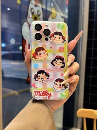 姐妹们,我又来给大家推荐好看的手机壳了,这个多巴胺不二家的手机壳真的太好看了!它是这种软硅胶的材质,拿在手上特别舒服,而且它还有这种磨砂的质感,摸起来手感特别好。#可爱手机壳#小清新手机壳#防摔手机壳 #个性手机壳#小众手机壳