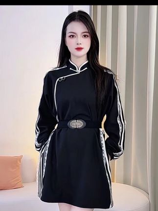 蒙古元素新款女士中长袍收腰显瘦优雅气质款短袍蒙古袍#女性气质穿搭 #穿搭女装 #穿出你的时尚你的感觉 #显高显瘦 #夏季穿搭