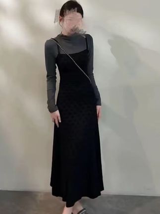 #高级感穿搭 秋季假俩件半高领长袖针织连衣裙显瘦气质感贵系长裙#连衣裙#假两件连衣裙 #长裙#谁穿谁好看