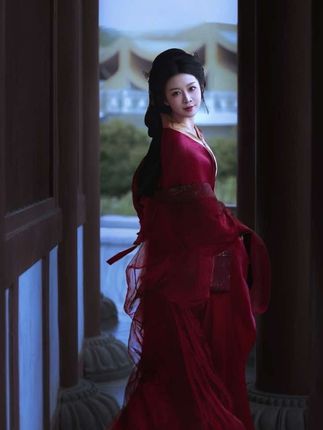 "披袍如梦,宿命如影"摄影师手把手教你拍战国袍如何! #拍照姿势#战国袍#宿命感#洛阳汉服有多火 #东方美学