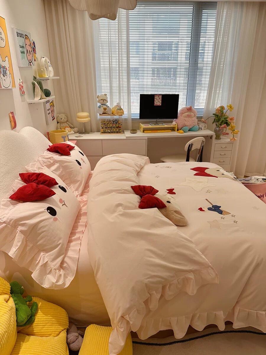 小兔兔🐰的粉色小窝窝,被甜晕啦~🎀。#纯棉四件套 #床上用品 #女生床 #卡通四件套 #四件套床品