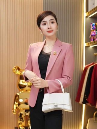 春秋西装外套女小个子2025新款轻奢百搭礼物气质休闲上衣28877#春秋西装外套#西装穿搭#西装分享#品质女装#百搭西装@DOU+小助手