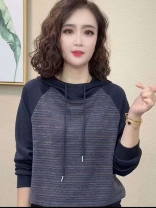 2025秋季新款时尚洋气气质百搭设计感显瘦女士上衣卫衣#显瘦穿搭#谁穿谁好看@DOU+小助手