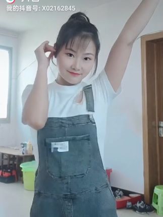 哈哈哈,这也太会了吧,再也不用自己跳舞了🤭🤭🤭#有点上头 #抖音推广