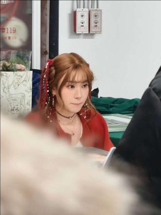 我也不想上头可是她叫我宝宝夸我可爱还搂我诶#金喵儿#线下#签售#女cv #vlog十亿流量扶持计划