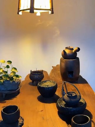 粗陶肌理自带呼吸感🍃 泡茶更香更润,越用越有味道。#器物之美 #茶器美学 #侘寂风茶器