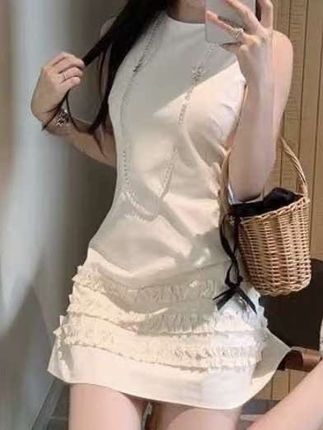 无袖连衣裙#夏季穿搭 #今日穿搭 #女装 #女生穿搭 #甜美风穿搭