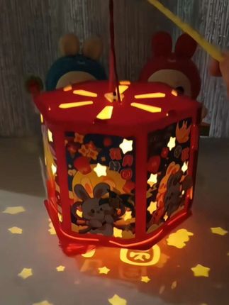 中秋节马上到了,和孩子一起制作#手提花灯 好看又好玩,丰富孩子动手能力,过一个不一样的中秋节#花灯 #手工diy #diy花灯 #中秋节手工灯笼