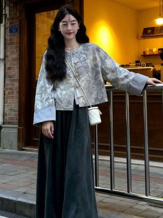 大码新中式国风暗纹上衣高定提花复古盘扣外套+高腰阔腿裤两件套#高级感穿搭 #气质穿搭 #新中式#被秋日氛围感穿搭拿捏了#通勤穿搭如何摆脱土气感