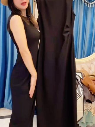 高定黑色无袖褶皱收腰连衣裙女2025夏季新款法式圆领中长款裙子#长款裙子#连衣裙 #早秋新品 #好物分享#好衣推荐