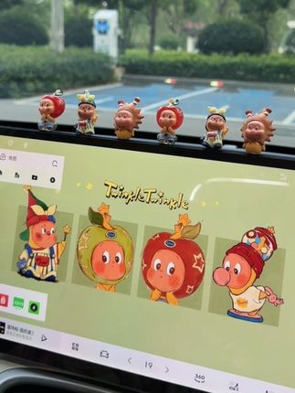 阿 阿 阿 这个萌粒星星人 摆在车上 每天上下班开车 也太太太治愈了叭#新奇特创意 #也太可爱了吧 #星星人#汽车摆件 #爱了爱了