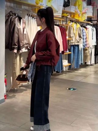 时尚气质显瘦套装 秋装搭配一整套2025年新款爆款韩系百搭短款外套显瘦牛仔裤两件套时尚气质显瘦穿搭#显瘦穿搭 #美出高级感 #穿搭 #谁穿谁好看 #气质穿搭 @艳子好物