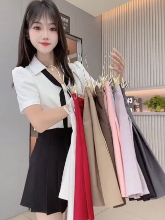 夏天怎么能少了这条四季百褶裙呢? #小个子穿搭 #夏季穿搭 #百褶裙 @DOU+上热门 @DOU+好生意 @DOU+小助手