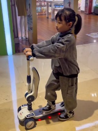 #儿童车 #平衡车滑步车 #童车玩具 #儿童平衡车#溜溜车