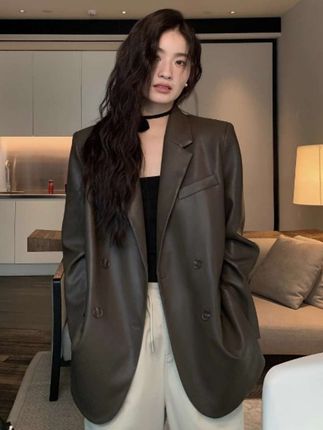 咖色皮衣外套女2025年秋冬新款宽松西装复古百搭气质西服设计感潮#辣妹穿搭 #高级感穿搭 #春秋穿搭 #外套穿搭 #气质风衣穿搭