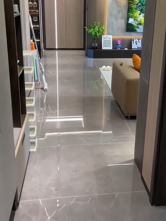 现在我家拖地都用这个#地板清洁片 每回拖地用一片,遇水就化 拖出来的地又亮又干净,还有种淡淡的清香#家务好帮手 #居家好物