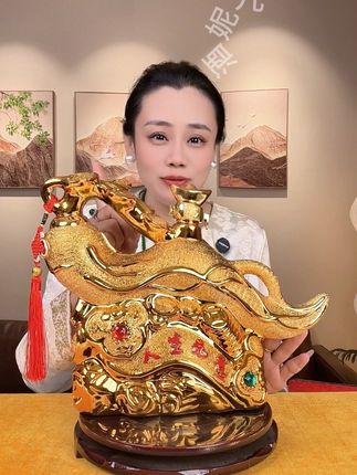 杏花村人生如意收藏酒 景德镇高端陶瓷和杏花村美酒联合打造的经典美酒,1500毫升3斤酒水,53度黄金度数,送人送礼收藏摆柜太合适了!#白酒#杏花村#好喝不贵#清香型白酒