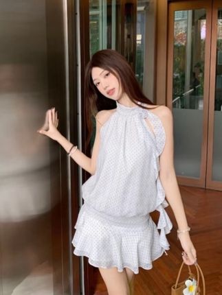 法式辣妹风设计感挂脖波点连衣裙女装夏季宽松显瘦A字裙 #显瘦#时尚#百搭#气质#修身