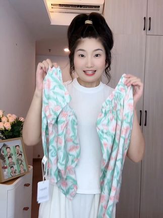 软糯亲肤的棉绸家居服套装!一整个上身巨洋气巨甜美! #儿童睡衣 #儿童家居服 #棉绸家居服#萌娃穿搭 #高品质童装