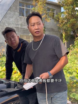 他们两个一点汽车知识常识都没有,差点酿成悲剧 #车品 #带你懂车 #车品好物分享 #汽车知识 #汽车知识分享