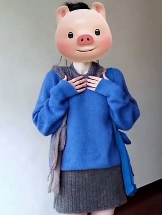#韩系显白穿搭 #克莱因蓝毛衣 #普通人韩女感速成穿搭 #会穿搭的女人最漂亮 #新款搭配每日更新中