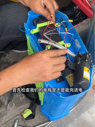 #支持三农扶持三农发展 #电动喷雾器隔膜泵#喷雾器配件