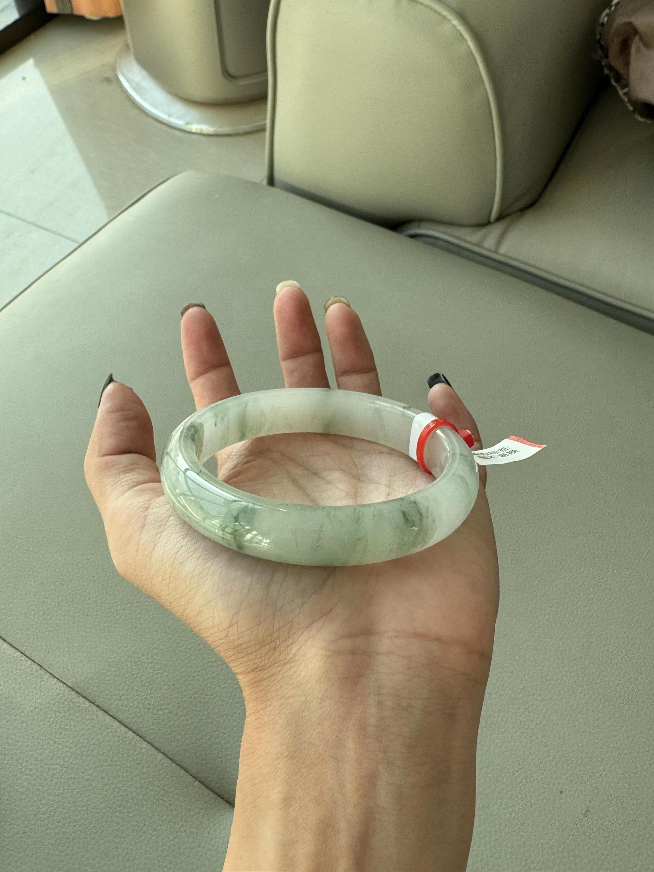 不用在四处挑选,直接一步到位安排毕业款!!高品质#手镯控 #珠宝首饰 #玉镯 #性价比超高 #美爆了