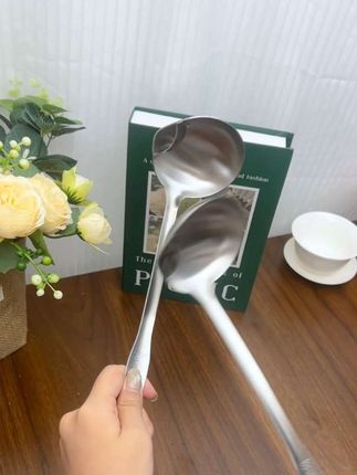 304不锈钢家用隔油汤勺,厨房滤油超实用,食品级汤油分离勺#隔油汤勺 #家用必备