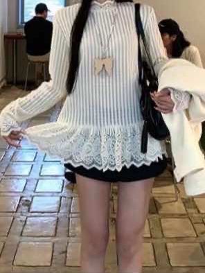 半高领内搭打底衫女2025新款春秋设计感蕾丝花边下摆长袖T恤上衣#设计感内搭 #百搭上衣 #甜美穿搭 #韩系穿搭 #内搭外穿都好看