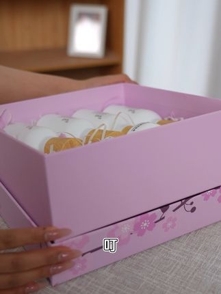 肌肤干燥松弛?这套保湿紧肤精华轻松搞定! 姐妹们!这个季节一定要把皮肤保养好啊!!!这款套装真的太棒了!用了一段时间,皮肤更水润紧致了!!#补水保湿 #抗皱紧致 #精华水 #抗皱 #秋天的情绪价值是好皮肤给的