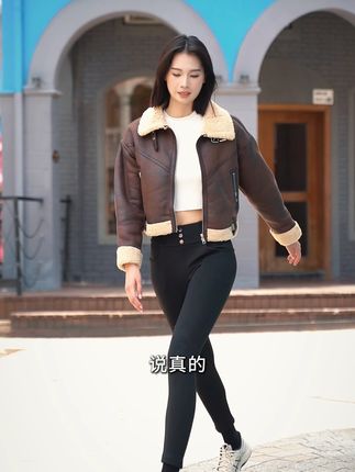 高腰小黑裤,穿出好身材,不满意可退哦! 今天是最后一天了!!!明天开始就不再有运费险啦~喜欢的小仙女们抓紧时间冲吧~#新中式穿搭成为中秋宠儿#奔向户外穿搭要帅#在时装周看见东方美#请欣赏赵露思的今日穿搭#谁能拒绝舒华cleanfit风