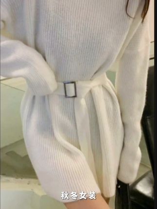 穿上它,轻松收腰显瘦!新品毛衣裙,免费退货无压力 冬天怕冷又不想臃肿?这款收腰毛衣裙帮你解决难题!#秋冬穿搭#慵懒风穿搭#针织衫#显瘦穿搭#谁的衣柜没件针织衫