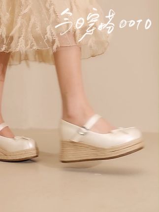 星期六法式粗跟羊皮一字拖鞋女2025新款夏季休闲外穿露趾百搭