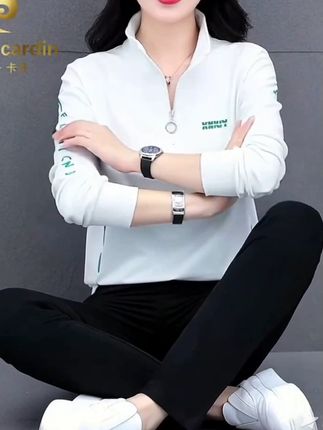 穿上它妈妈也能变少女!皮尔卡丹运动套装太减龄了 秋冬穿啥?这款套装让你告别臃肿!#休闲减龄穿搭#时尚套装#套装#休闲穿搭#早秋不费力显贵穿搭