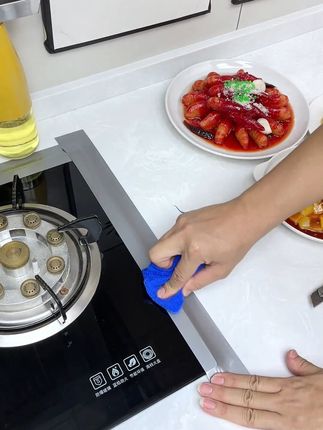 厨房漏水烦恼终结!防水胶带轻松搞定水槽缝隙