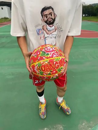 刻在东北同胞骨子里的DNA 看到这球是谁的热血在躁动#篮球 #大花袄